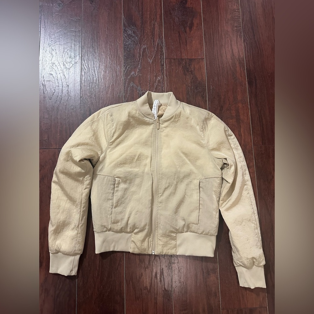 Lululemon Non-Stop Bomber Jacket size 6 Trench